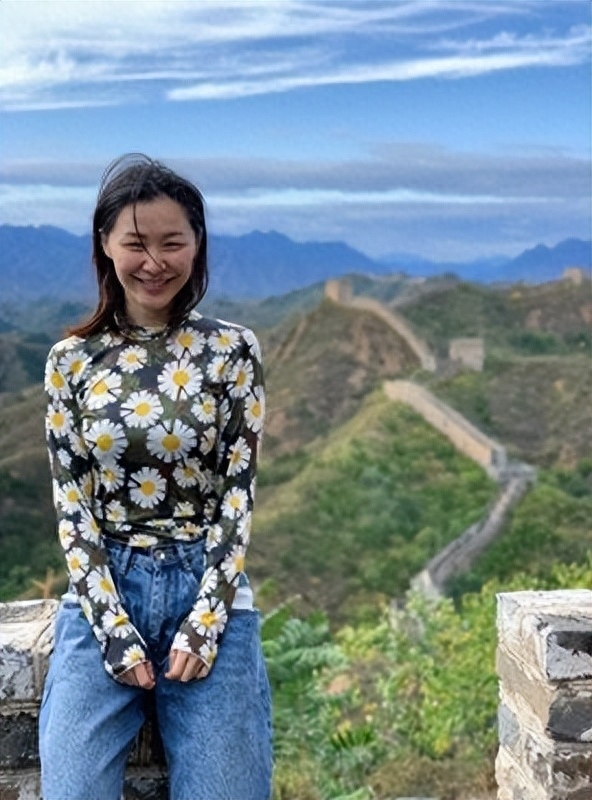 就是她现在的好搭档,好朋友——刘胜瑛.