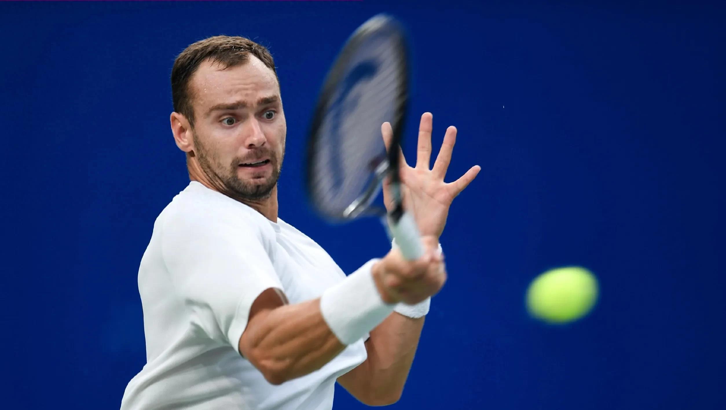 从上海到成都,兹维列夫"背靠背"晋级atp中国赛季男单决赛_迪米特洛夫