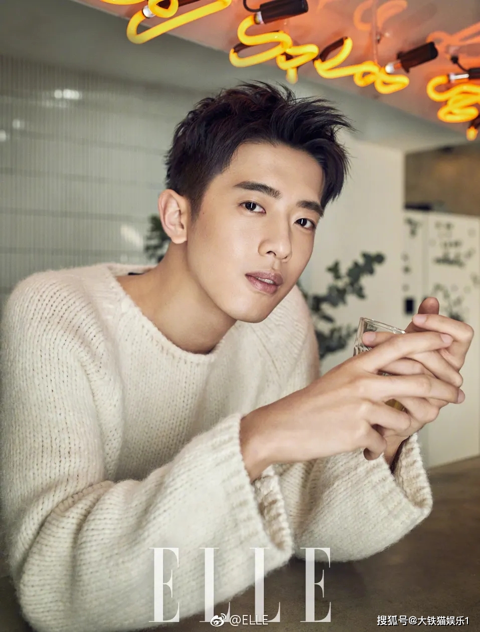 08,吴希泽吴希泽跟梁靖康一样,是通过新版《流星花园》打开演艺市场的