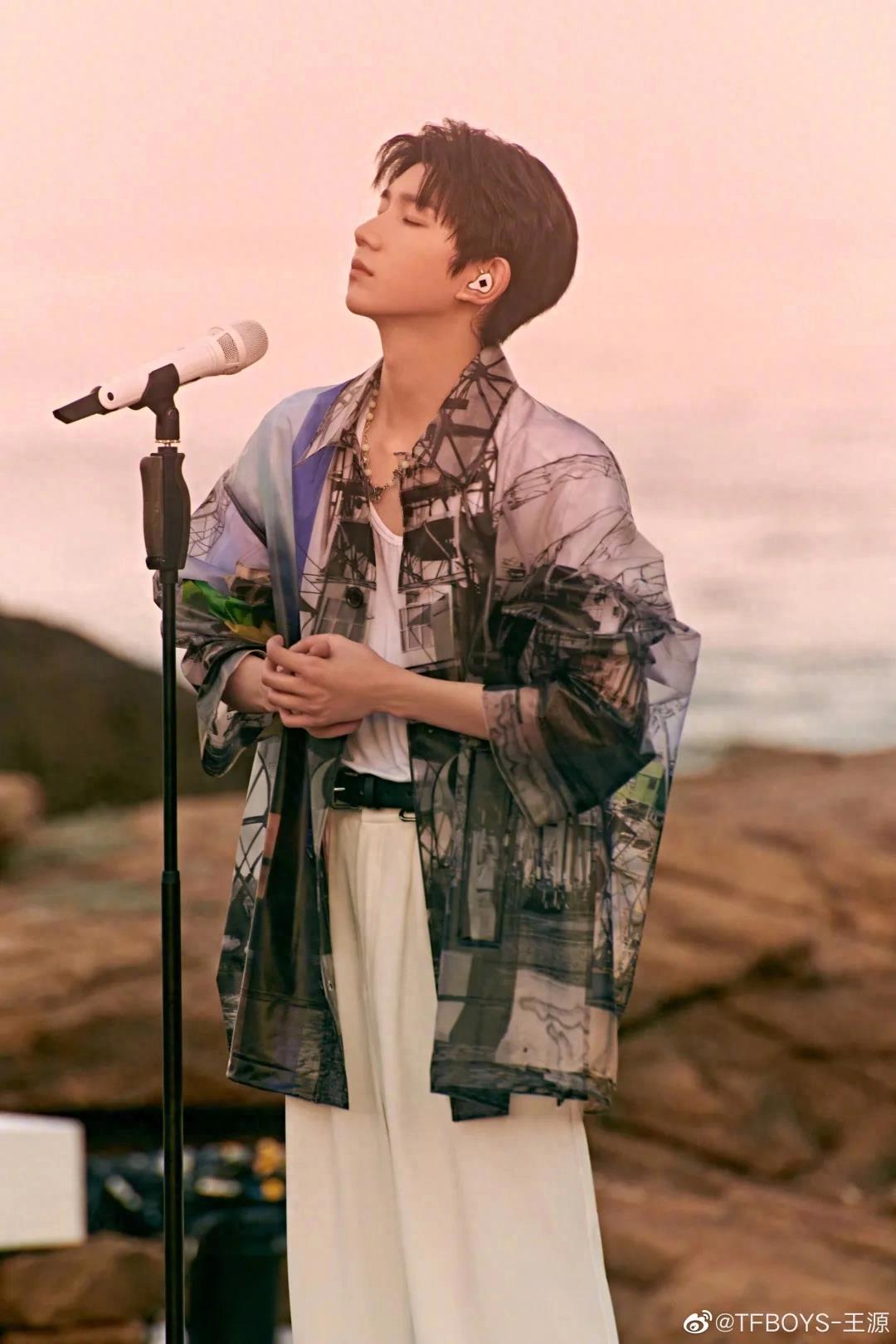 王源:海与源_海风_少年_海浪