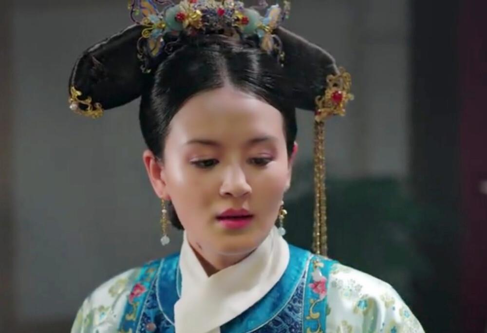 重温《如懿传》:阿箬并不清白,第一次早已被皇帝"占尽便宜"!