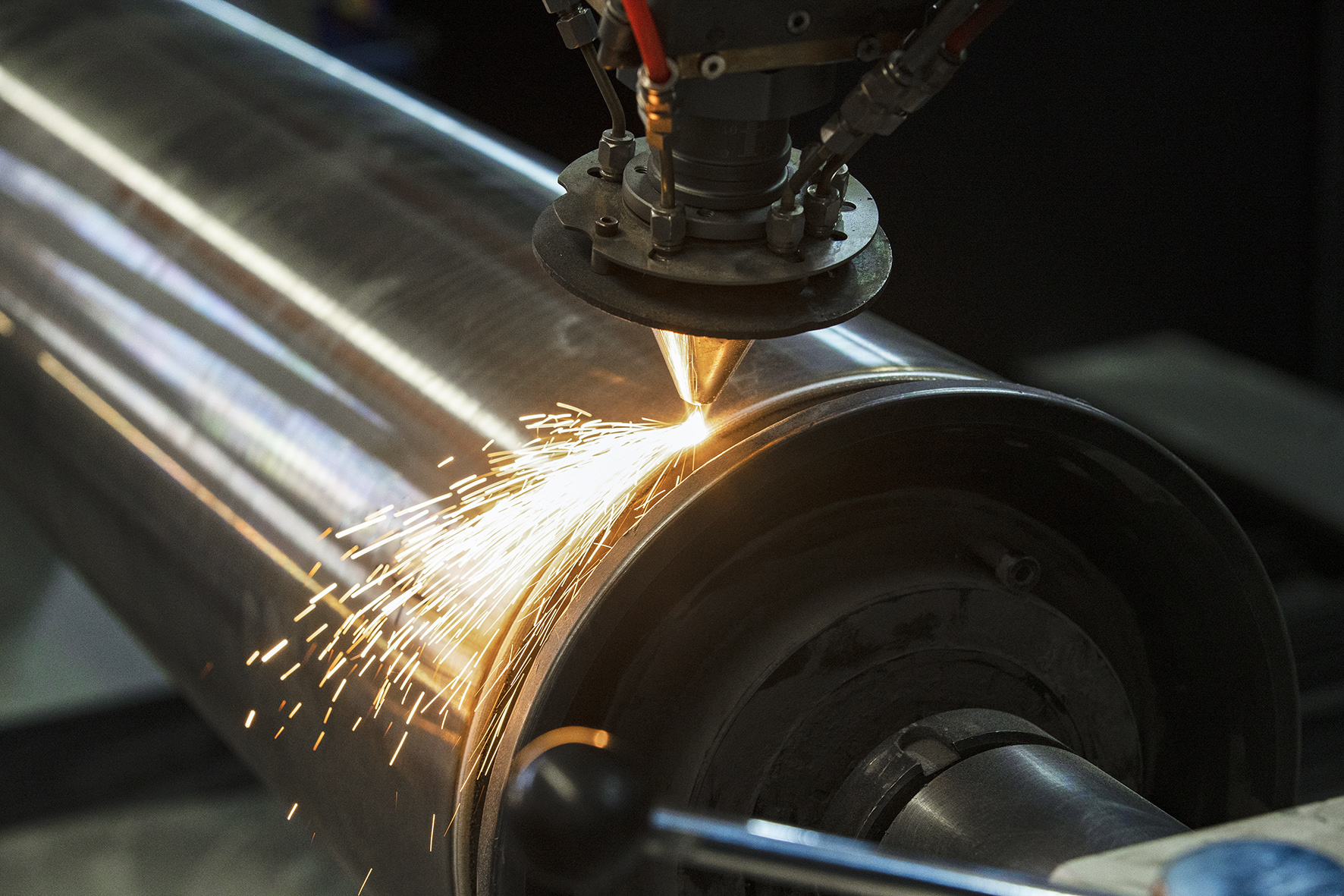 镭研激光:液压支架使用激光熔覆与电镀的区别_工艺_设备_表面