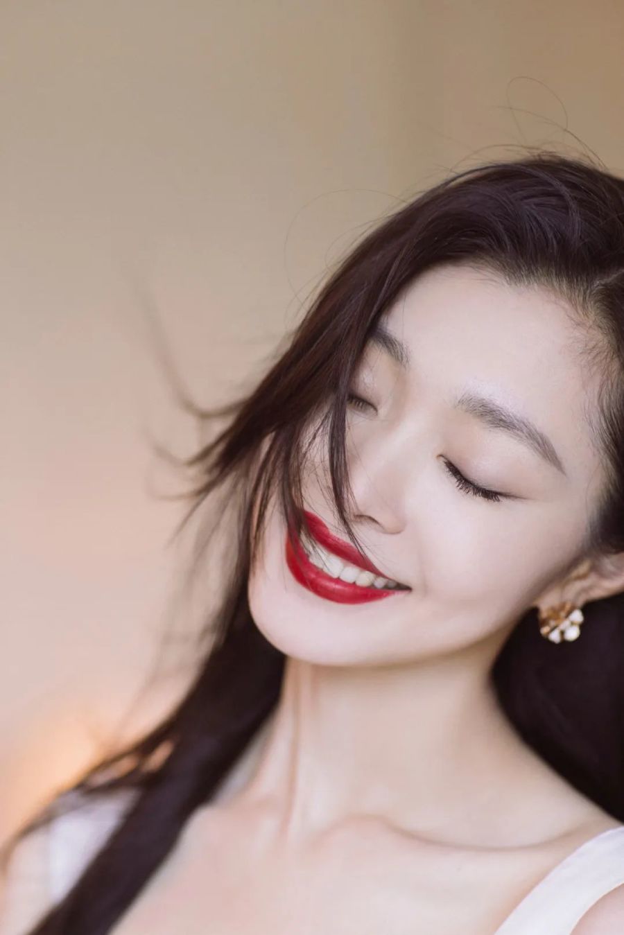 为什么颜值在娱乐圈一般的,宋轶是好看的?_气质_旗袍_剧中