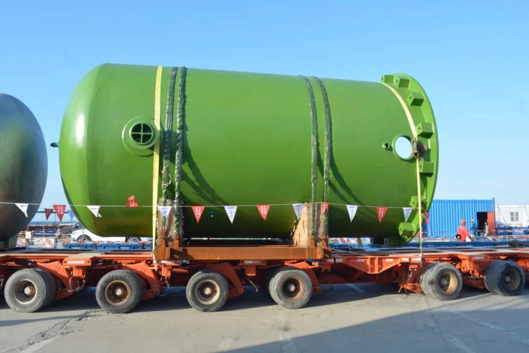 中核二三承建的陆丰核电5号机组首台核级设备顺利引入