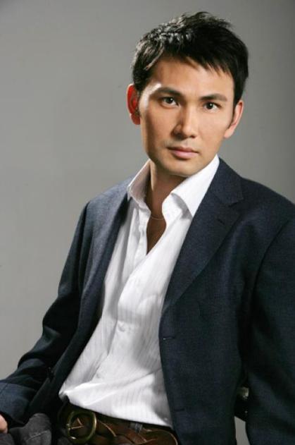 模范夫妻背后:郭可盈劈腿李克勤勾引张智霖,林文龙"偷食"不断_香港