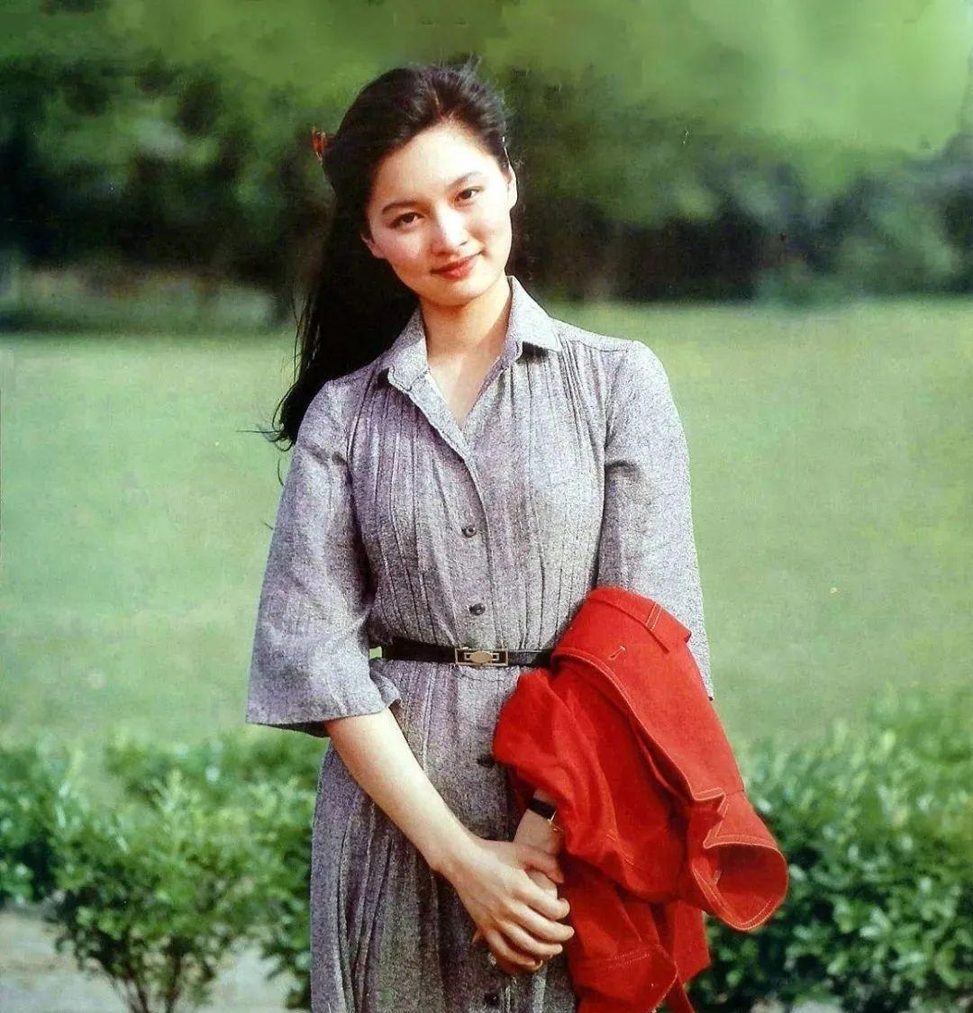 1985年电影明星挂历欣赏!