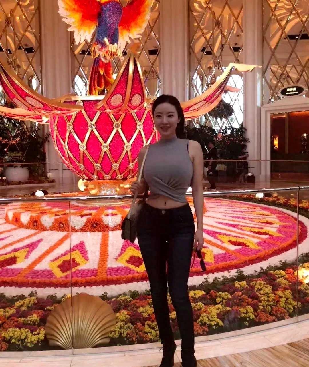 蒋娉婷到底有多魅力,才能迷倒刘强东?看图片!