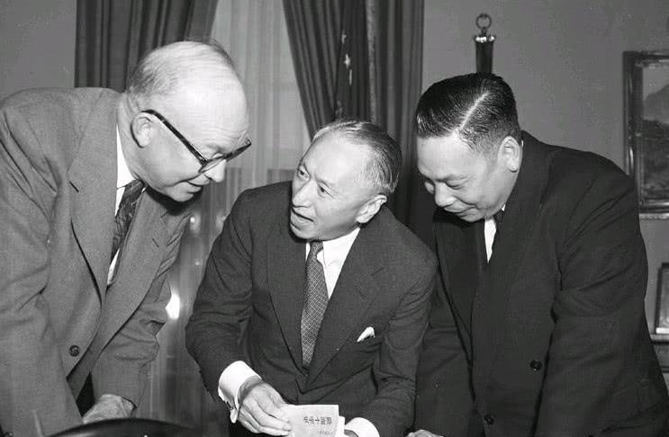 顾维钧是我国人民公认的外交第一人,是近代中国最伟大的外交家之一,是