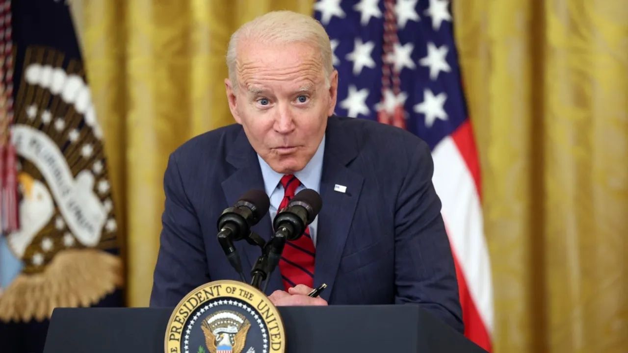 拜登苦着脸,这假不放不行了_关门_中国_什么