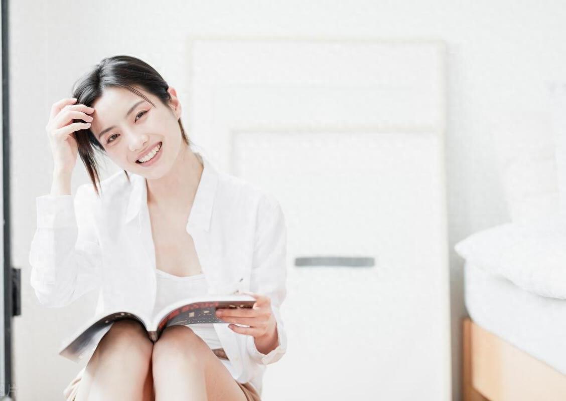 原创
            搞笑名言：文案的搞笑经典名言（各种搞笑文案句子简短）