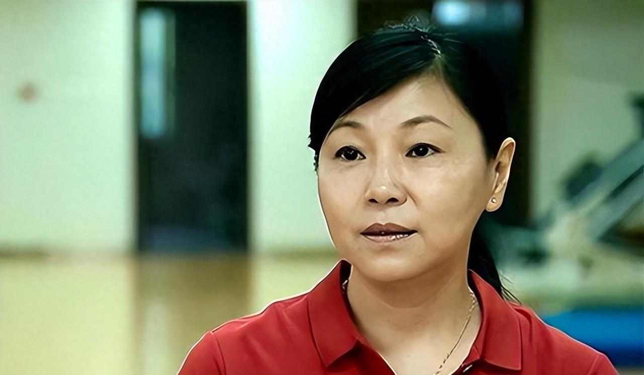 跳水界头号美女赵沁心近照,赵沁心被周继红放弃,也是情有可原_教练