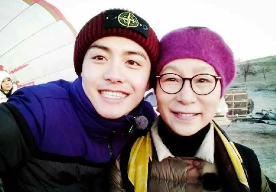 这三个女星就遭遇分手,为抚养孩子没有再婚_奚美娟_儿子_周野芒