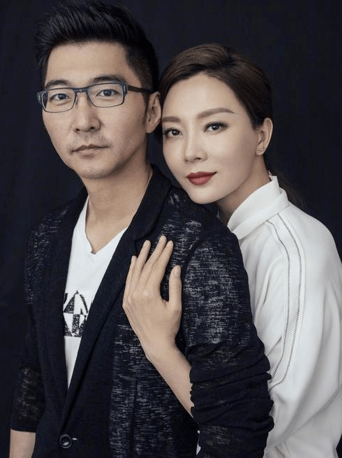 陈数晒照庆生气质出众,77岁母亲出镜颜值更甚,不见老公赵胤胤_祝福