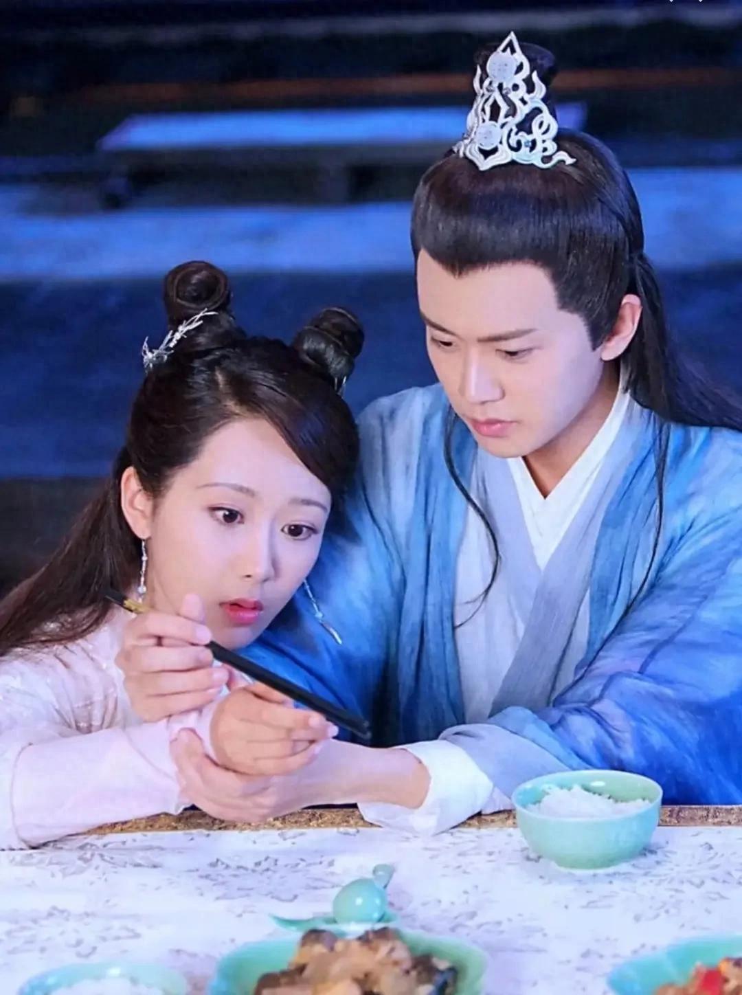 杨紫的《天乩之白蛇传上》为何必须下架?_上线_法海_宣传