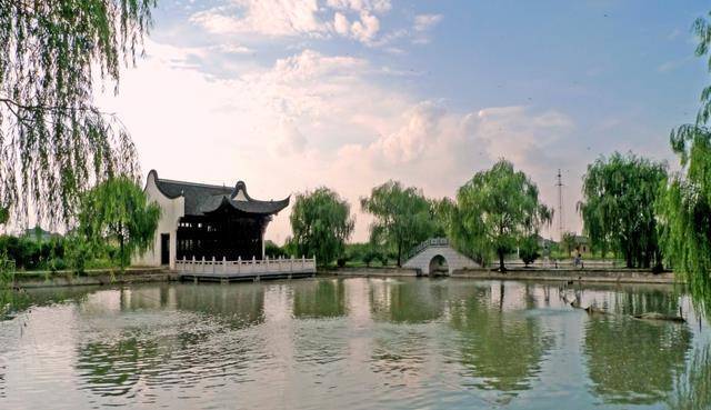 浙江一景区"贪得无厌",连续三年门票上涨,如今已"冷冷清清"_梅花洲