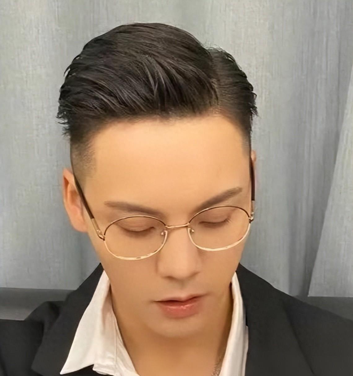 好看的男士发型让你自信