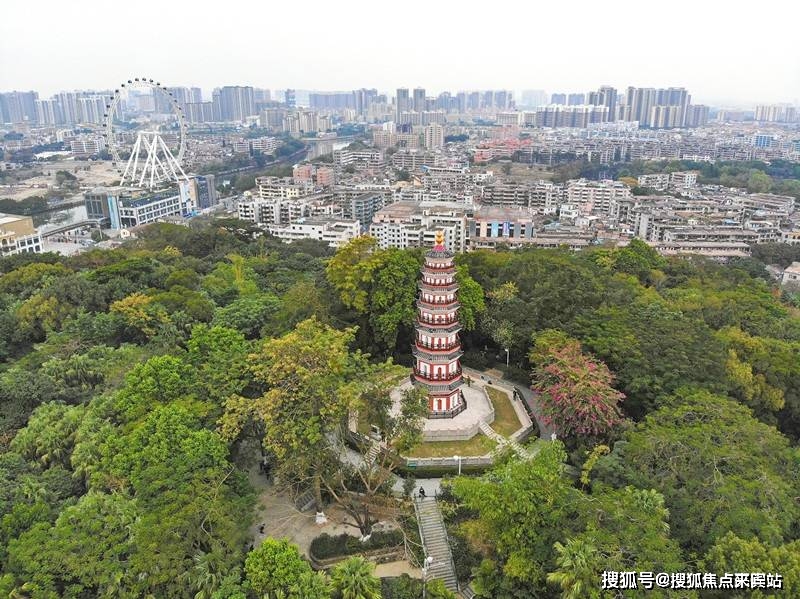 叠彩领峰图片