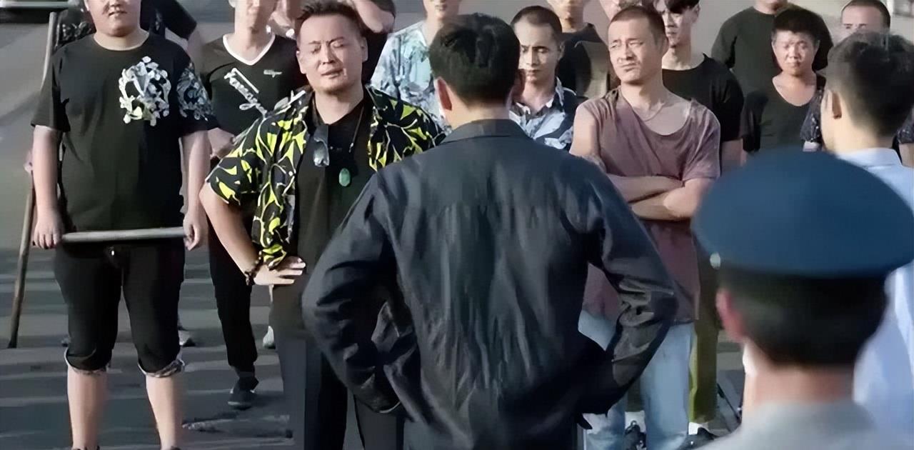 越来越多的人,知道了黄鸿发,并投奔了黄鸿发,这也就导致了最终昌江县