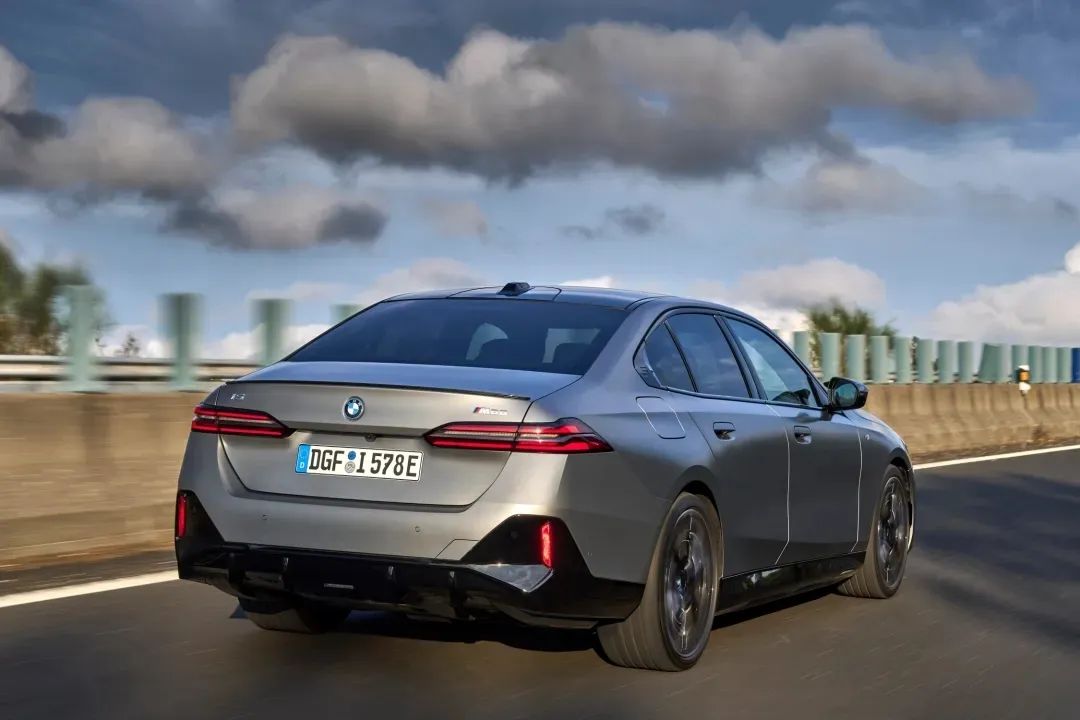 宝马前三季度全球豪华细分市场第一!