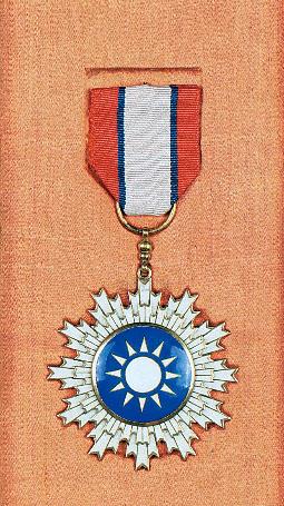 不过这个故事可没有结束,回到南京之后的蒋介石非但没有嘉奖钱大钧