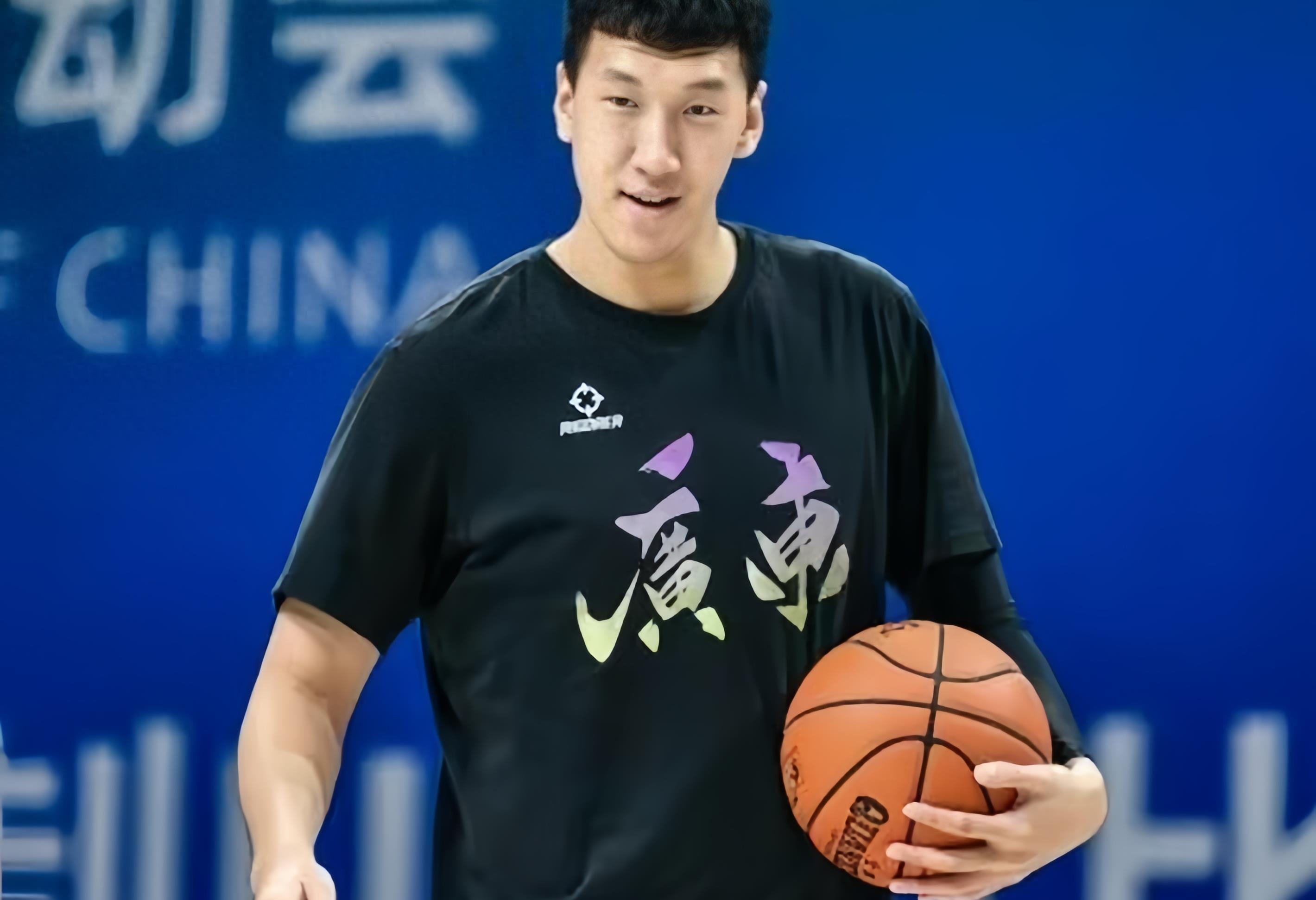 cba消息:胡明轩杜润旺归队,广东队官宣换帅,cba名官宣加盟新疆_球迷