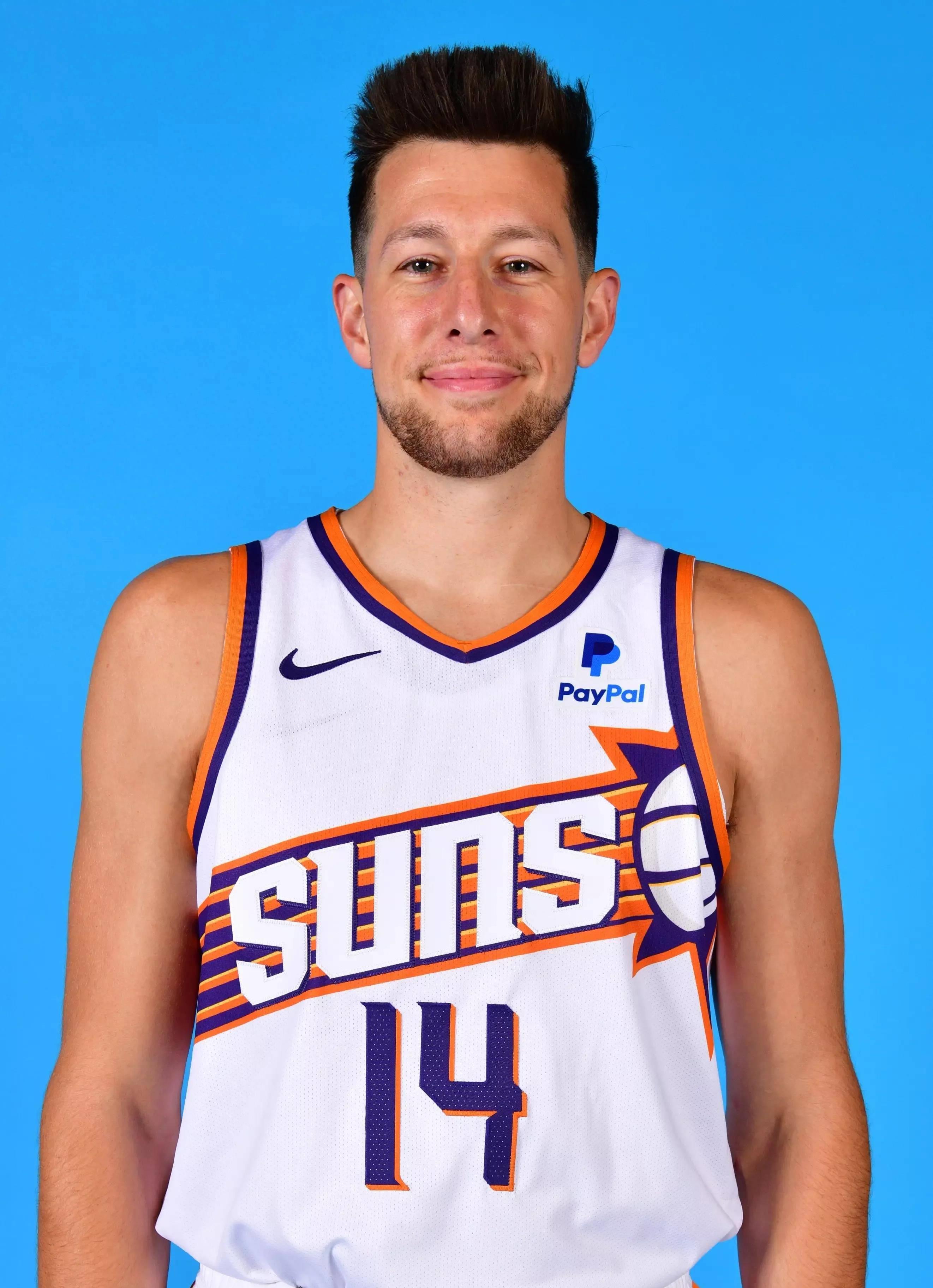 太阳队23-24赛季球员定妆照_得分后卫_杜兰特_布克