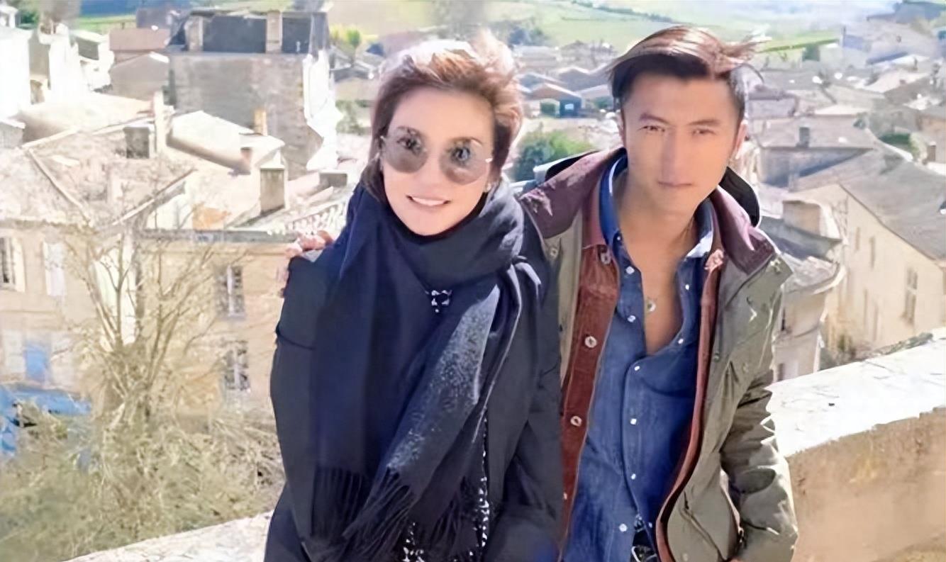 54岁王菲成功怀上三胎引热议,谢霆锋再当爸?