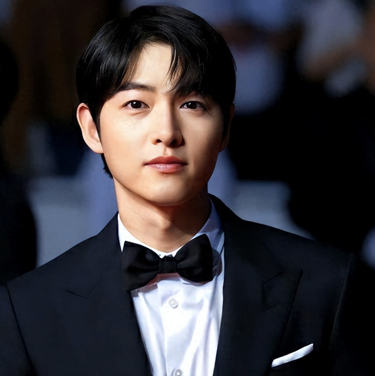 宋仲基夫妇喝喜酒,凯蒂生娃4个月身材火辣,老公欧美试镜全落选