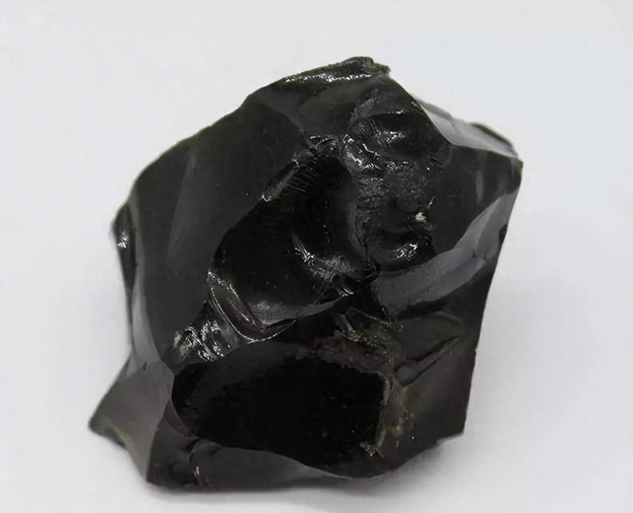 top5:总结世界上最贵的5种宝石,钻石在哪里?_蓝色_克拉_售价