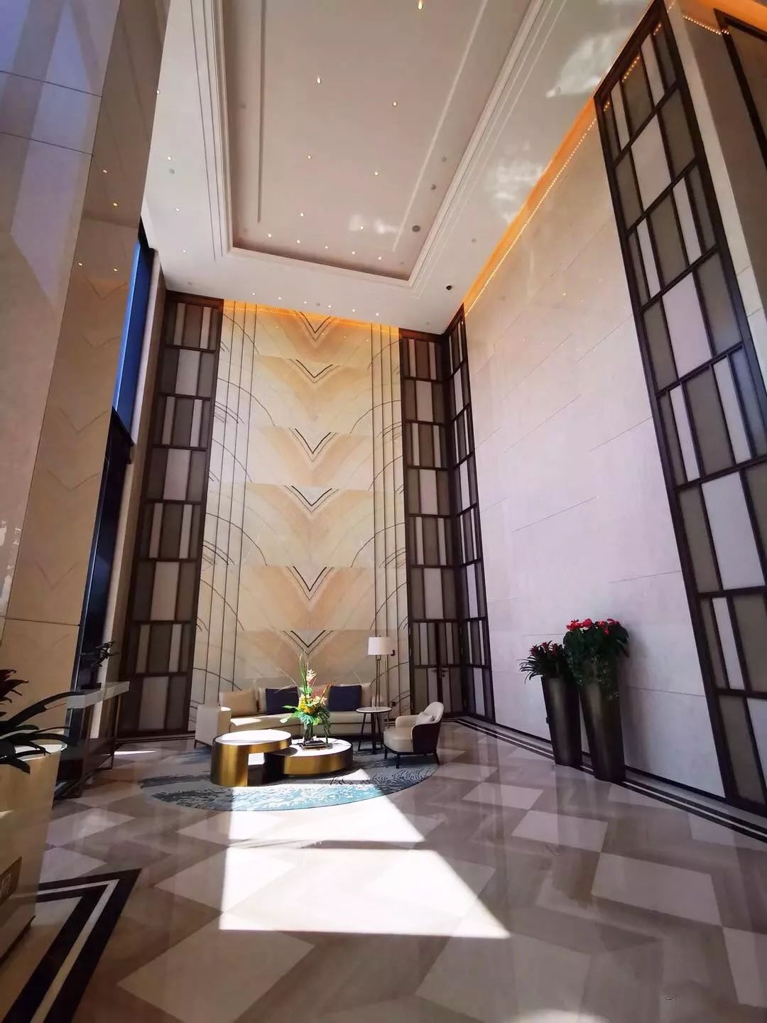 深圳前海国金汇售楼处电话:400-088-3336(24小时热线电话)预约在线