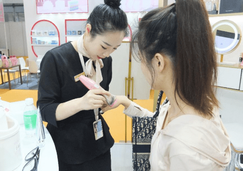 臻献光芒女性，珮肌延续「美」的力量