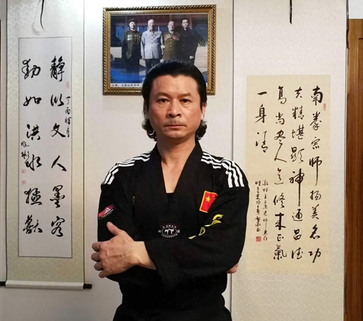 王文杰在13岁时,就拜当地启蒙老师吴育芬,余建林学习刚柔拳术.