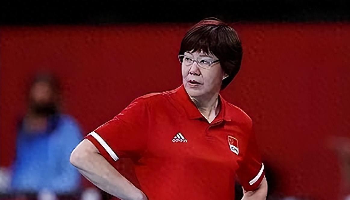 郎平如释重负,体育总局正式任命,中国女排第一掌门人走马上任