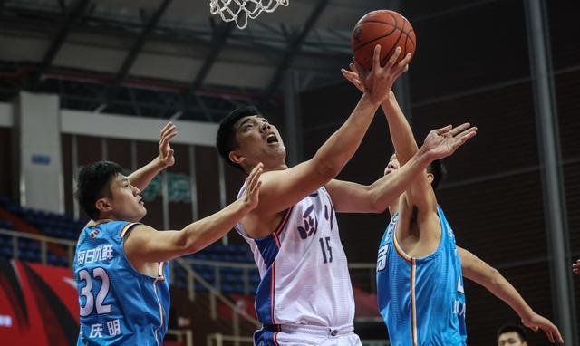 前广东宏远名将李原宇离开cba,两年前曾拿顶薪但未能续约_广东队_球员