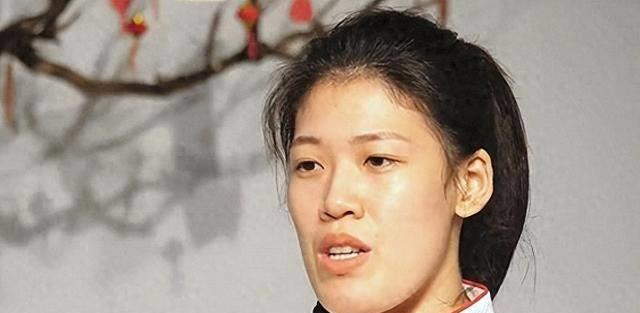 李盈莹表态引争议,批评蔡斌,吴梦洁无奈_看法_近况_中国女排