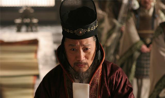 御史大夫位列三公,但从实际地位来看,它与丞相,太尉