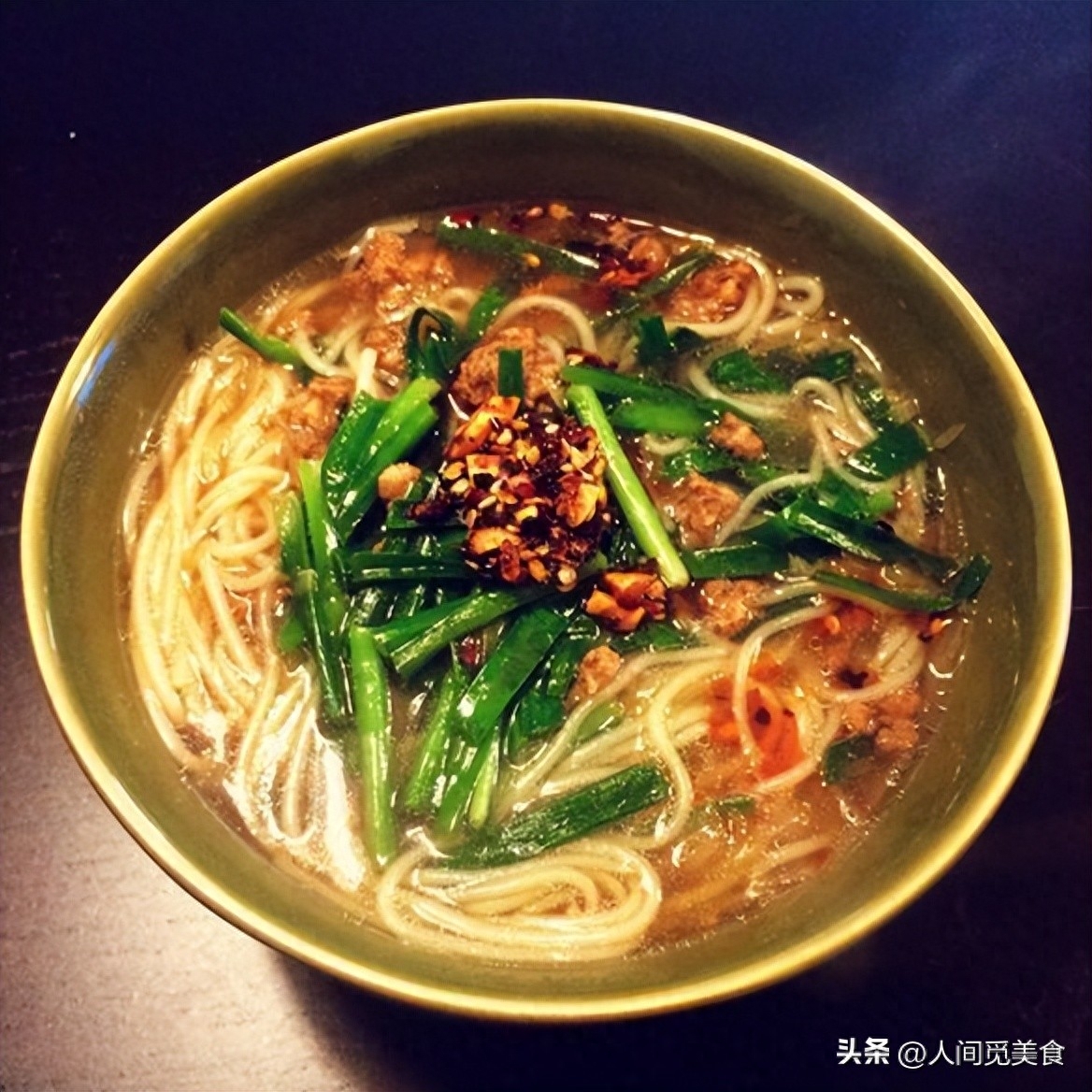 21年后,"杨瑞"佟大为重返景洪,晒出一桌菜:吃不完根本吃不完_云南