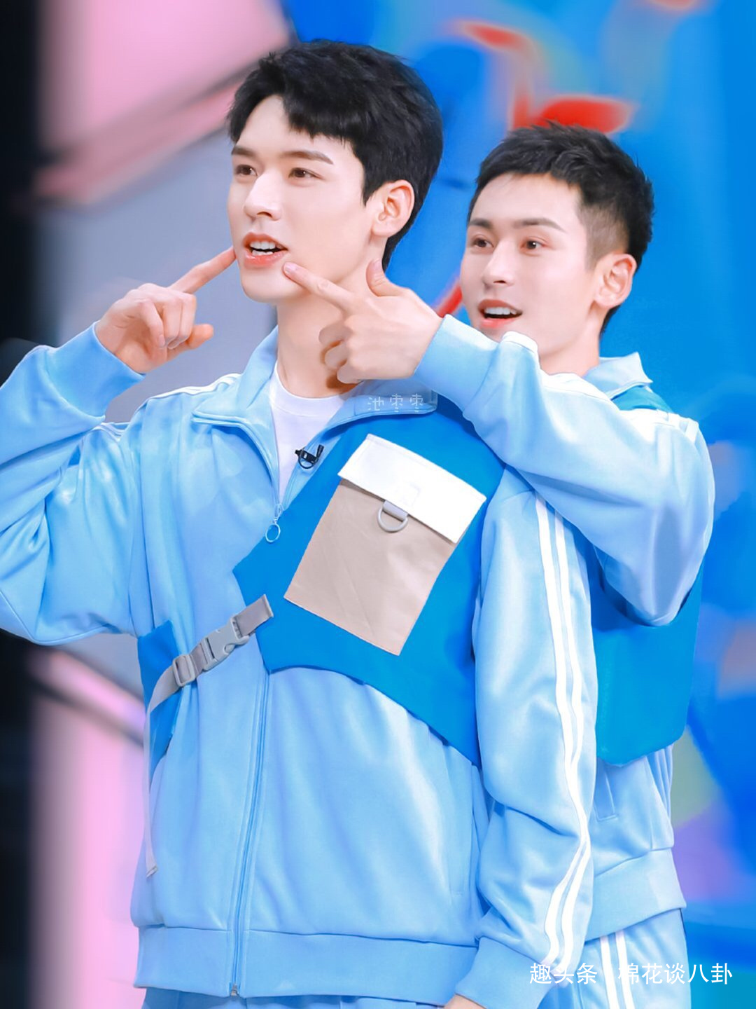 龚俊:我觉得和我最匹配的人也就只能是张老师了_营业_山河_对方