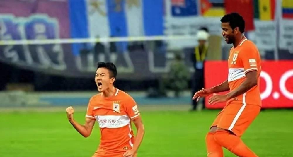 戴琳逃避执行28万及利息被悬赏_执行人_借贷_吴兴涵