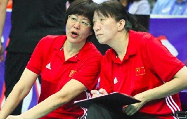 曾和丁霞冲突,赖亚文和郎平或出手救赛季,王一梅成失信人_辽宁女排