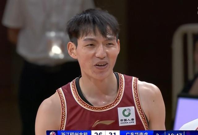 吴前6中4,程帅澎遭遇抱摔,徐杰替补拿10分_比赛_浙江_进攻