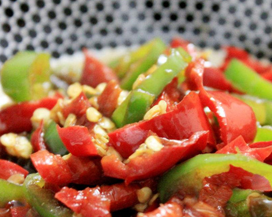 国内最能吃辣的一大省份,网友:见过青辣椒炒红辣椒嘛_湖南省_四川