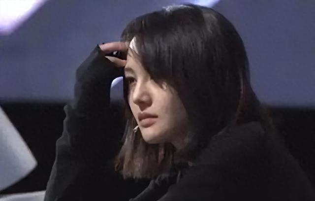 郑爽近况曝光?力破变丑谣言?