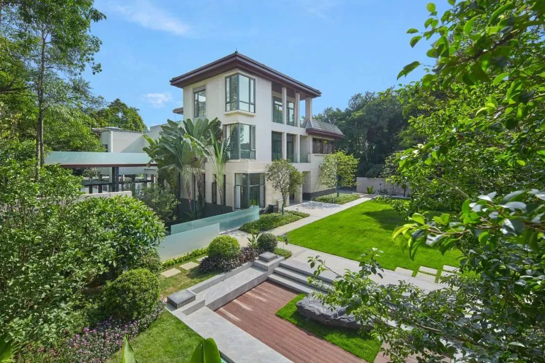 广州华远云和墅离地铁口多远?小区品质怎么样?划分的学校怎么样?