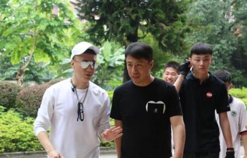 华晨宇宋亚轩,惹得俩人遭喷,他是真的做不好综艺_节目_姚译添_观众