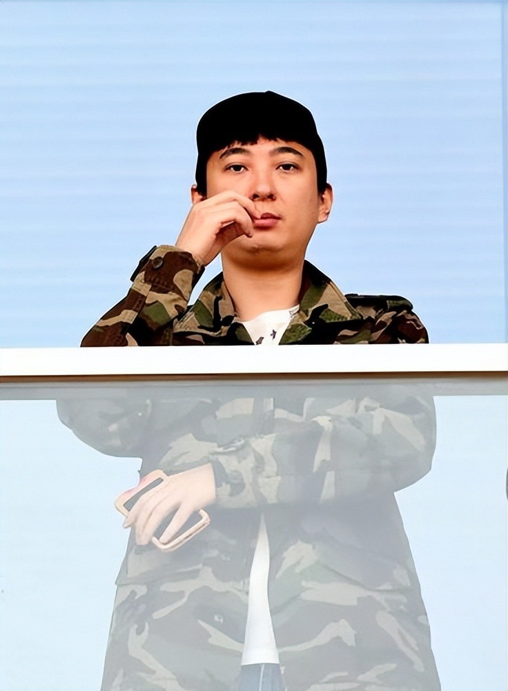 有钱人的世界!王思聪花1.