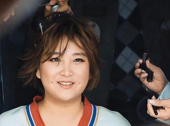 "失踪"半年后,暴瘦100斤的贾玲,打脸了多少流量明星?