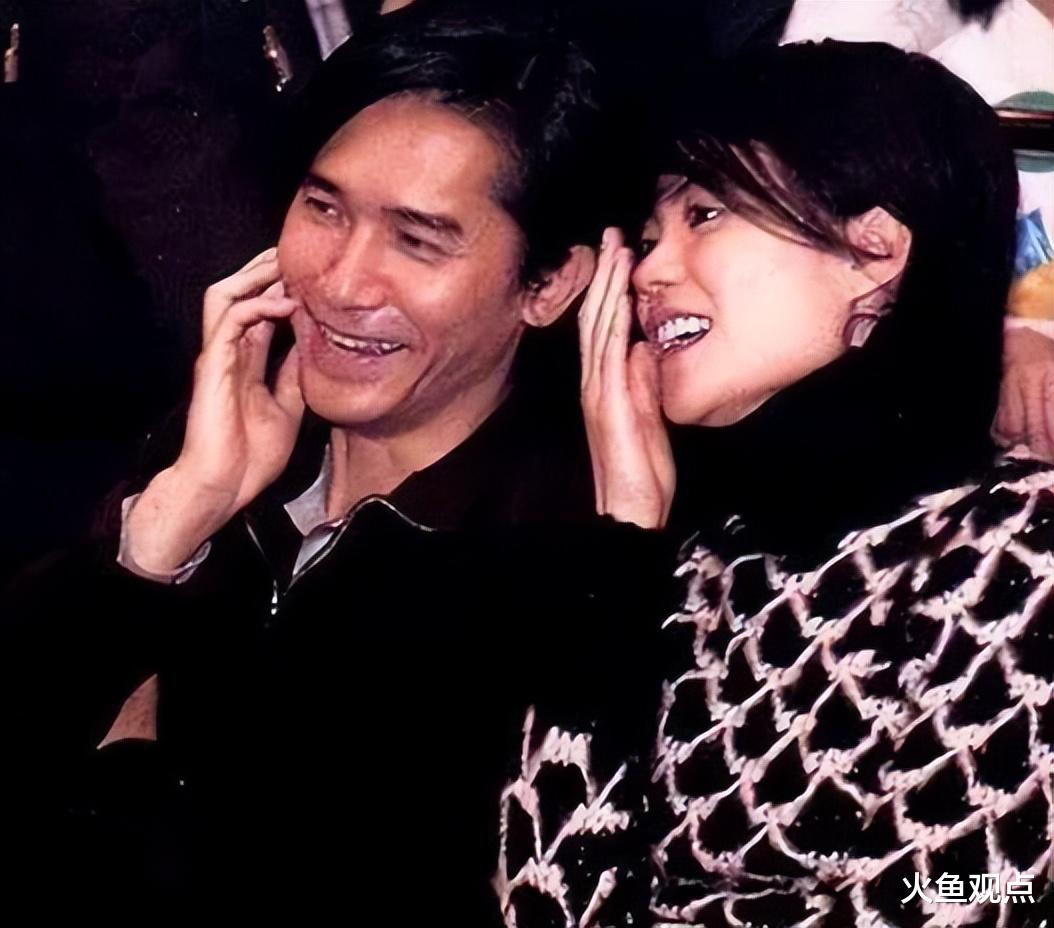 梁朝伟王菲久别重逢亲密合影获刘嘉玲点赞,谢霆锋意外成议论焦点_爱情