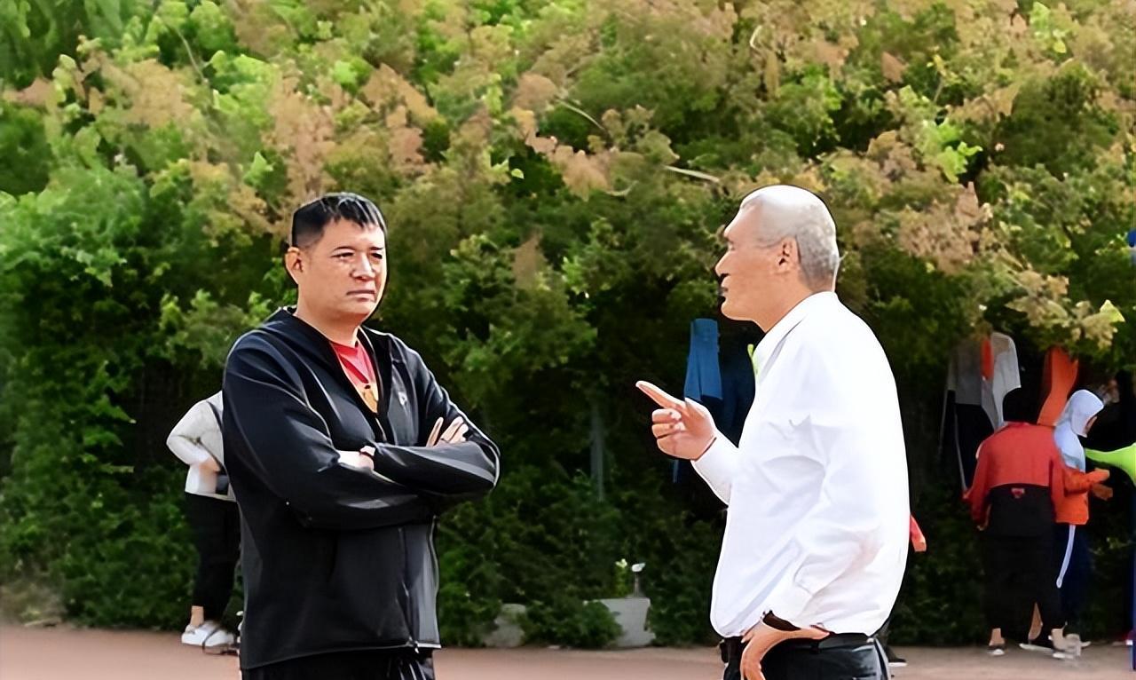 cba在25日晚上比赛结束后,新赛季首个下课的主教练,或将出现_丁伟