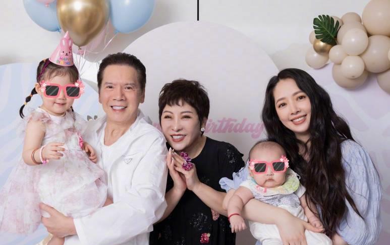 向佐_郭碧婷_家庭